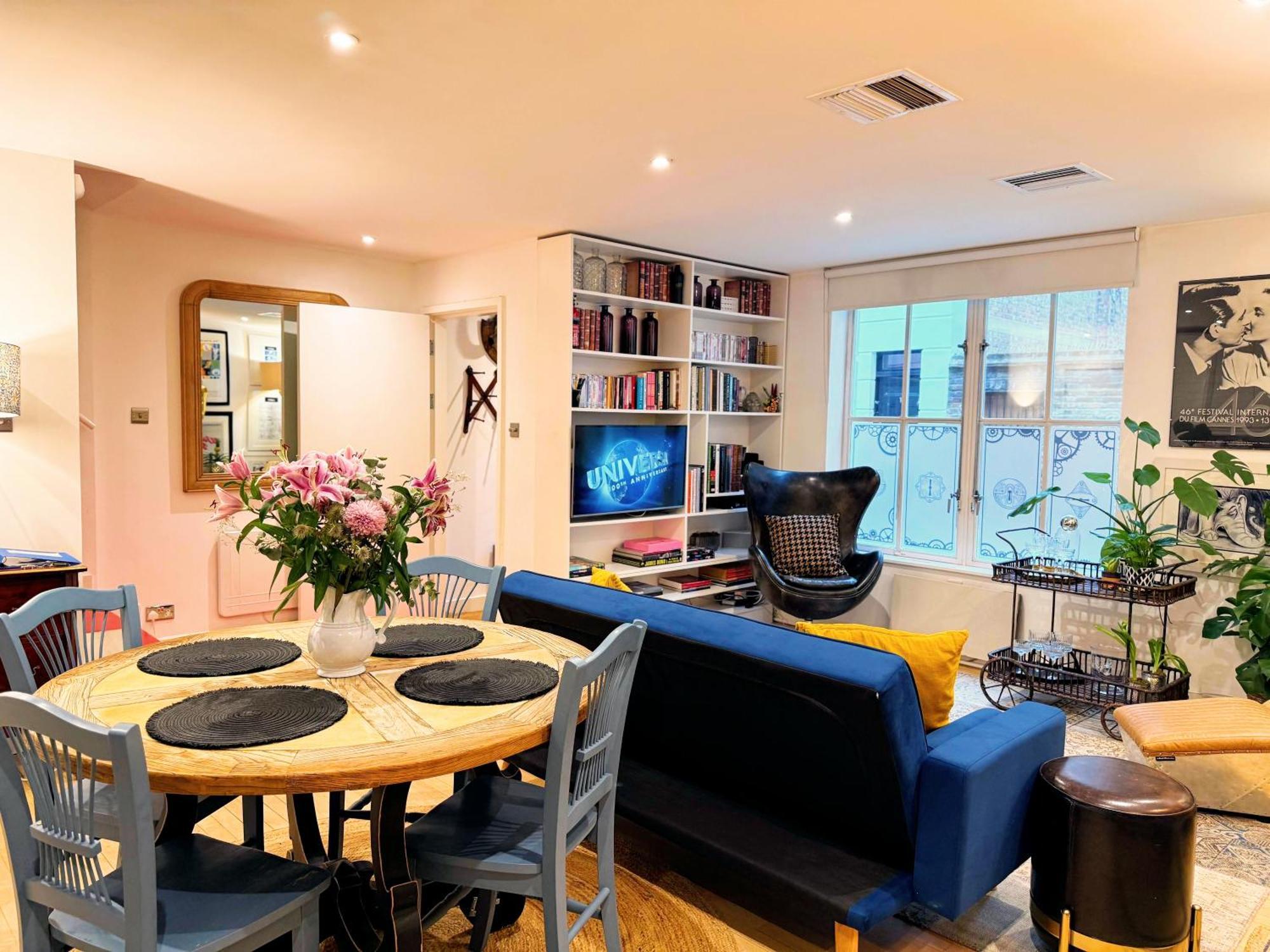 Spacious West End Duplex Apartment, W1 Central London Eksteriør billede